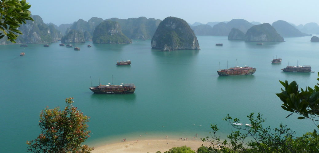 Aloa halong bay