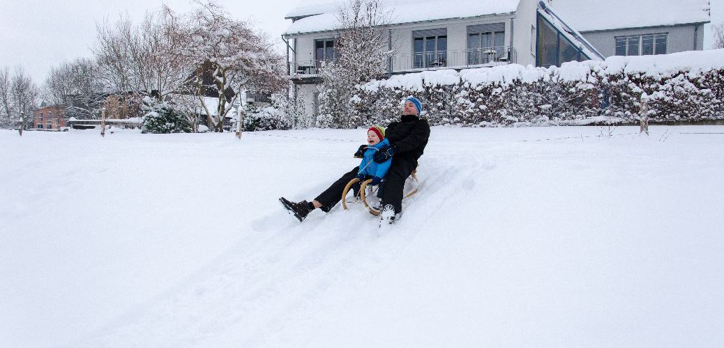 Endlich Winter – Zeit zum Schlittenfahren